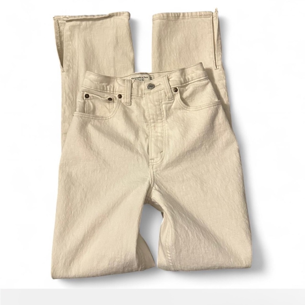Abercrombie & Fitch High Rise Jeans in Cream